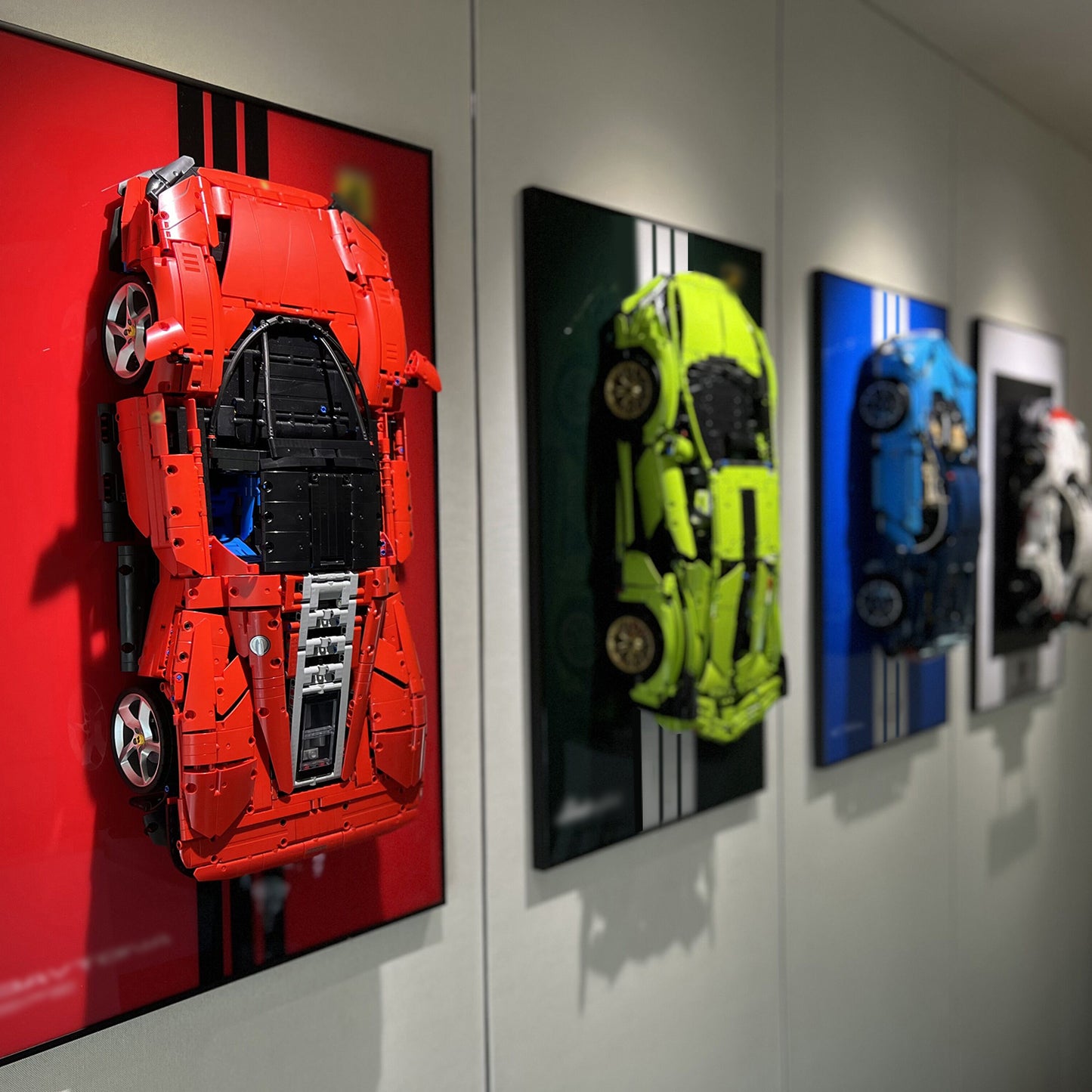 iLuane Display Wallboard for Lego Technic Daytona SP3 42143 (Only Display Wallboard)